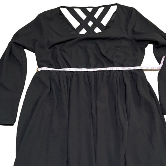 TORRID Black Skater Dress With Cut Out Strap Back Plus Size (Sz 1) - Picture 10 of 12